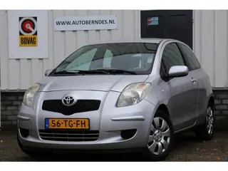 Toyota Yaris 1.3 VVTi Sol 4 Cilinder*NL-Auto*Nieuwe APK!*Airco/Stuurbekrachtiging/Elek. Ramen*