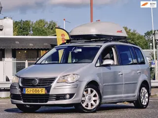 Volkswagen Touran 1.4 TSI Optive // AUTOMAAT / DSG / AIRCO / CARPLAY / TREKHAAK / PARKEERSENSOR