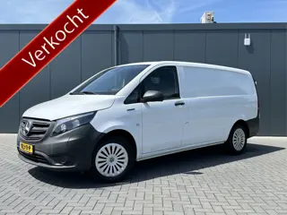 Mercedes-Benz eVito 66 kWh / VERKOCHT! / FULL ELECTRIC / SOH 93% / L2H1 / 43.007 KM / INRICHTING / 1