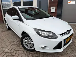 Ford Focus 1.6 TI-VCT Titanium / AUT / Clima / PDC / Stoelverwarming