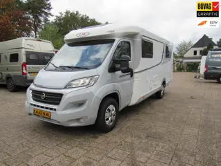 LMC T663G Semi integraal Enkelebedden 5 Zitpl. bj11-2022