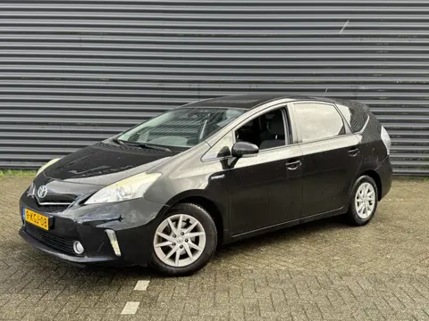 Toyota Prius Wagon 1.8 Aspiration 7 Zitter/7 Seats