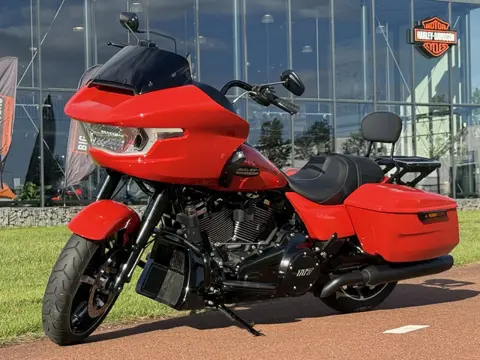 Harley-Davidson FLTRX Black Trim - Solid (bj 2026)