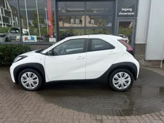 Toyota Aygo X 1.0 VVT-i MT Play (bj 2022)