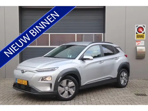 Hyundai KONA EV Fashion 64 kWh, Carplay, Camera, Cruise, Navi, SOH 98,1%