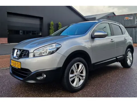 Nissan Qashqai 1.6 Connect Edition PANO NAVI PSENSOR CRUISE TREKHAAK 2 X SLEUTELS