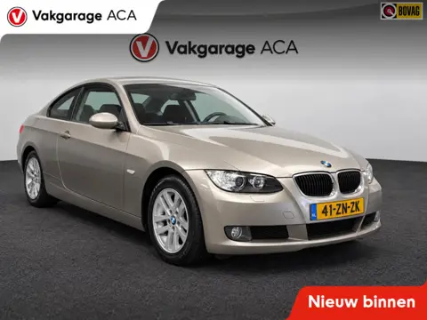 BMW 3-serie Coupé 320i Executive // 92.000 km N.A.P. // CLIMA // CRUISE // PDC // NEDERLANDSE AUTO /