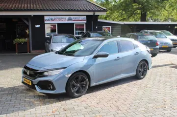 HONDA CIVIC 1.0 I-VTEC 130PK Executive -  Navi Panodak Keyless Camera