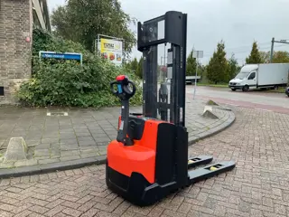 Toyota SWE120L 1200KG 4.15METER STAPELAAR / HEFTRUCK