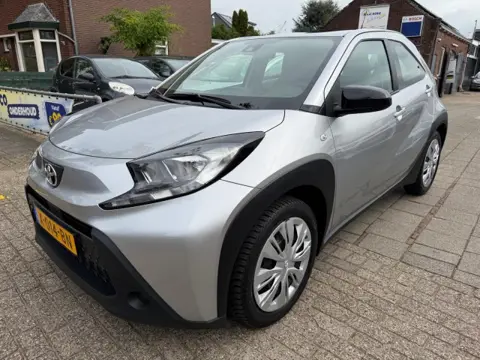 TOYOTA AYGO X 1.0 VVT-I Play Camera Carplay/Android Cruise control