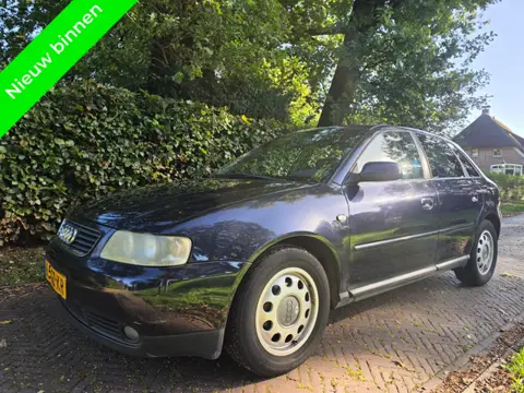 Audi A3 1.6 Attraction