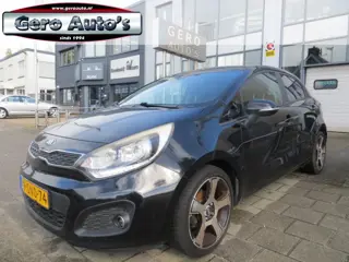 Kia Rio 1.2 CVVT Super Pack nw koppeling ,lichte schade ! zo meenemen !