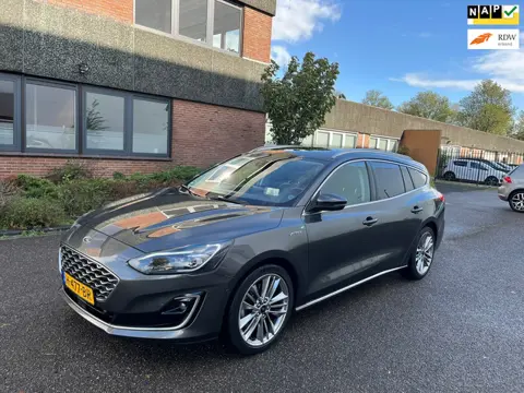Ford Focus Wagon 1.5 EcoBoost Vignale Dealerauto|Full option|Trekhaak|Pano|B&O|HUD|N.A.P