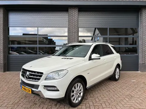 MERCEDES-BENZ M-KLASSE ML 350 Navi , ACC , Clima