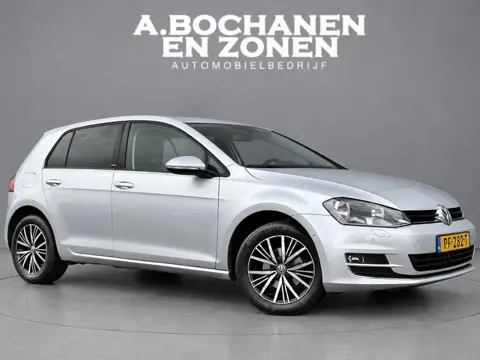 Volkswagen Golf 1.2 TSI Connected Series Automaat