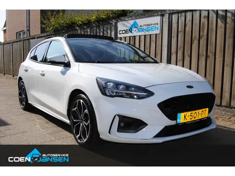 Ford Focus 1.0 EcoBoost Hybrid ST Line X Business 155 PK . Panorama , Bang & olufsun , Navigatie