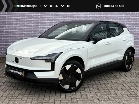 Volvo EX30 Single Motor Extended Range Plus 69 kWh | SOH 98% | Trekhaak | Stoel/stuurverwarming | Ca