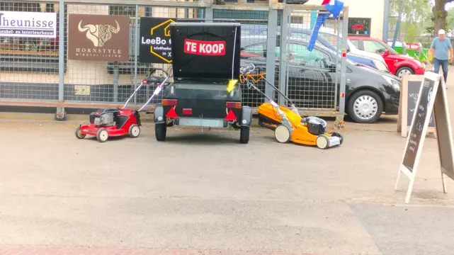 STEMA - HP 402 = Gereedschapswagen + imperiaal ( geheel afsluitbaar / ook reservewiel )