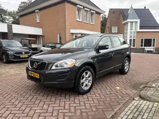 Volvo XC60 2.0 T5 Kinetic Automaat I Dealer onderhouden