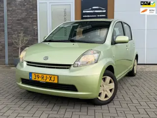 Daihatsu Sirion 2 1.0-12V Trend | 5 Deurs |