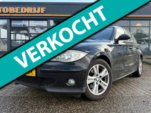 BMW 1-serie 118i High Executive | Automaat | Airco | M-Stuur |