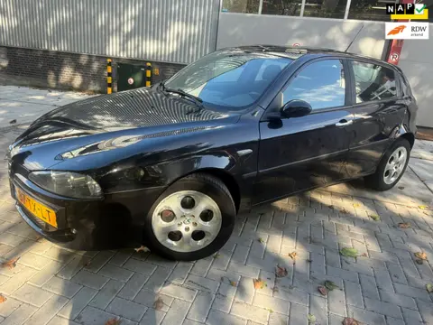 Alfa Romeo 147 1.6 T.Spark Veloce Business PANO AIRCO