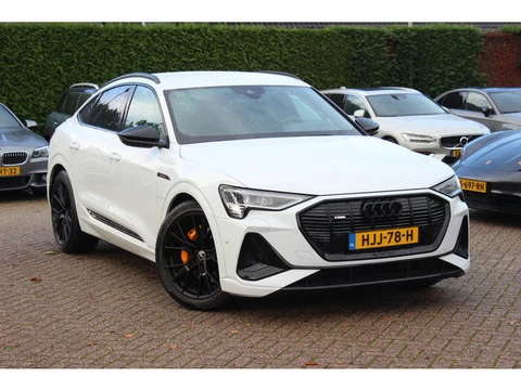 Audi e-tron Sportback 50 quattro S edition 71 kWh / SoH 97%! / 44.024km! / Nieuwstaat / Camera / Luc