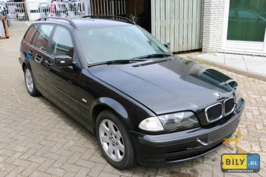Bily in Enter BMW E46 320D 2001 Touring Onderdelen