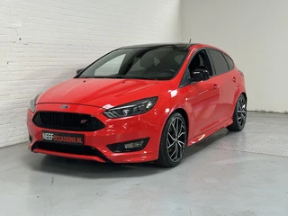 Ford Focus 1.5 EcoBoost ST Line Business CLIMA // CAMERA // CRUISE // NAVI