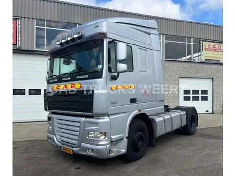 DAF XF 105 3 PEDALS - MANUAL - ONLY 600.000 KM (bj 2007)