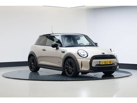 MINI 3-Deurs 1.5 Cooper Camden Plus Edition
