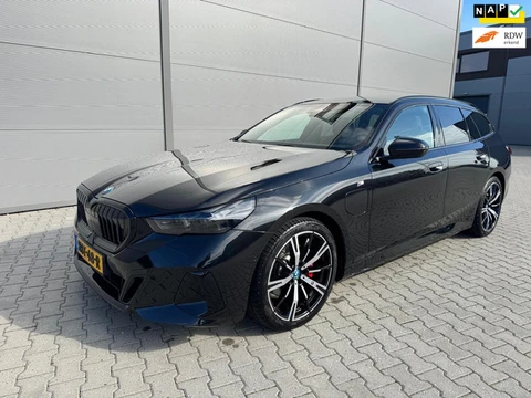BMW 5-serie Touring 530e NL AUTO FABRIEKS GARANTIE