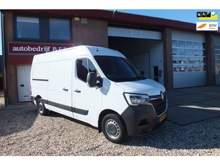 Renault Master T35 2.3 dCi 135 L2H2 Comfort
