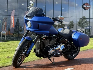 Harley-Davidson FXLRST Low Rider ST Premium Solid