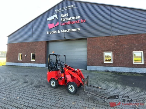 Giant D204SW miniloader met palletvorken. BS2197