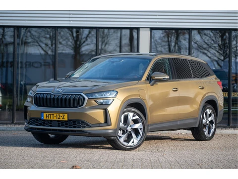 Škoda Kodiaq 1.5 TSI PHEV Business Edition | Trekhaak | Cognac Leder | 19" | Camera | ACC |