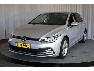 Volkswagen Golf 1.0 eTSI Life Business (bj 2021, automaat)