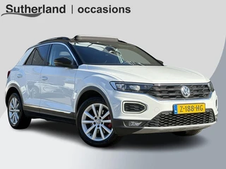 Volkswagen T-Roc 1.5 TSI Sport Business R 150pk | Trekhaak | Panoramadak | Stoelverwarming | Carplay