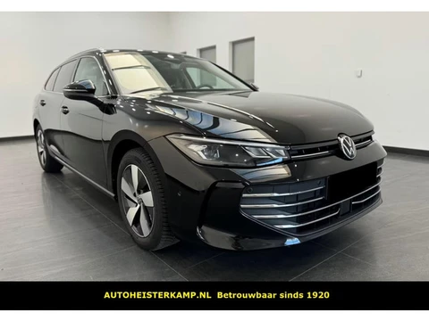 Volkswagen Passat Variant 2.0 TDI 150 PK Automaat ACC Trekhaak LED Massage 360 Camera Stuurverwarmin