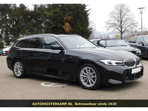 BMW 3-serie Touring 330d 286 PK M-Sport ACC Head-Up EL. Sportstoelen Trekhaak
