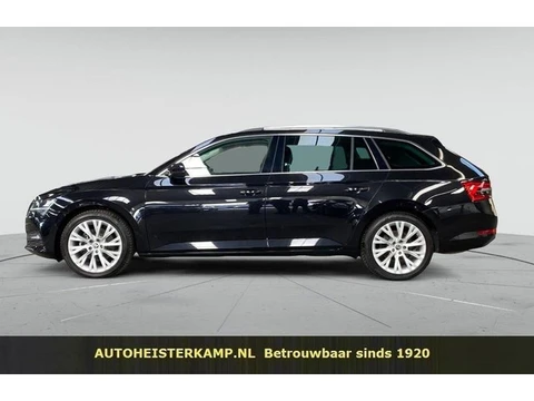ŠKODA Superb 2.0 TDI 4X4 DSG 200 PK ACC Panoramadak LED 18 Inch Trekhaak Camera