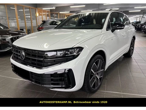 Volkswagen Touareg 3.0 TSi eHybrid 4MOTION R Grijs Kenteken ACC LUCHTVERING TREKHAAK COMFORTSTOELEN 