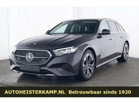 Mercedes-Benz E-Klasse Estate 300 e Avantgarde Distronic Trekhaak 19 Inch Camera Stoelverwarming