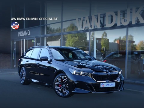 BMW 5 Serie Touring 550e xDrive M Sport Pro Pano.Dak Merino Leder Harman/Kardon Head-Up Stoelventila