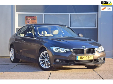 BMW 3-serie 330e Centennial Executive APPLE CARPLAY/DEALER ONDERHOUDEN/ARMSTEUN VOOR