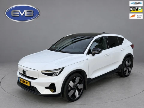 Volvo C40 Recharge Plus 69 kWh, panoramadak, 20 inch,camera,electr bedienbare trekhaak, 1 e eigenaar