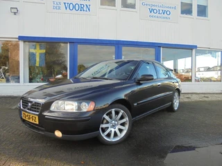 VOLVO S60 2.4 D5 MOMENTUM,SPACEBAL 5-BAK,LM 17 INCH, TREKH, TOP O/H VERKOCHT! 