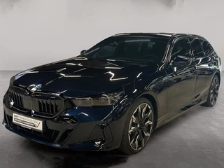 BMW 5 Serie Touring 550e xDrive M-SPORT Pro ** PANO, BRUIN LEDER, TREKH, 21-inch LMV, ADAPT. M-ONDER