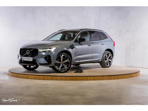 Volvo XC60 2.0 T8 Plug-in hybrid AWD Ultimate Dark Long Range | Zwenkbare trekhaak | Panoramadak | A