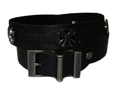 Gothic buckle riem " Kruis " Zwart